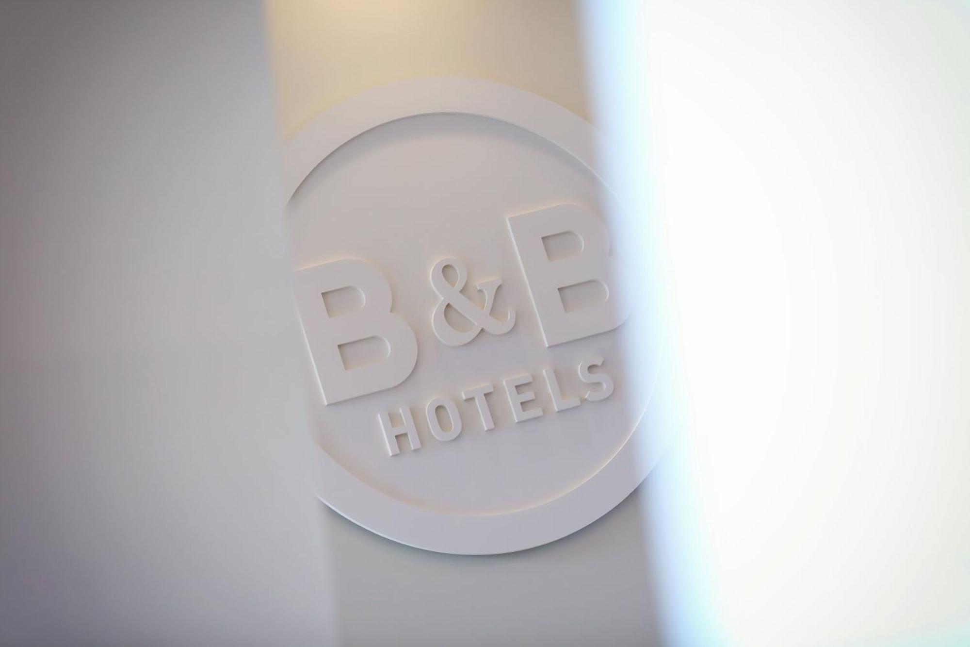 B&B Hotel Rueil-Malmaison Gare Eksteriør billede