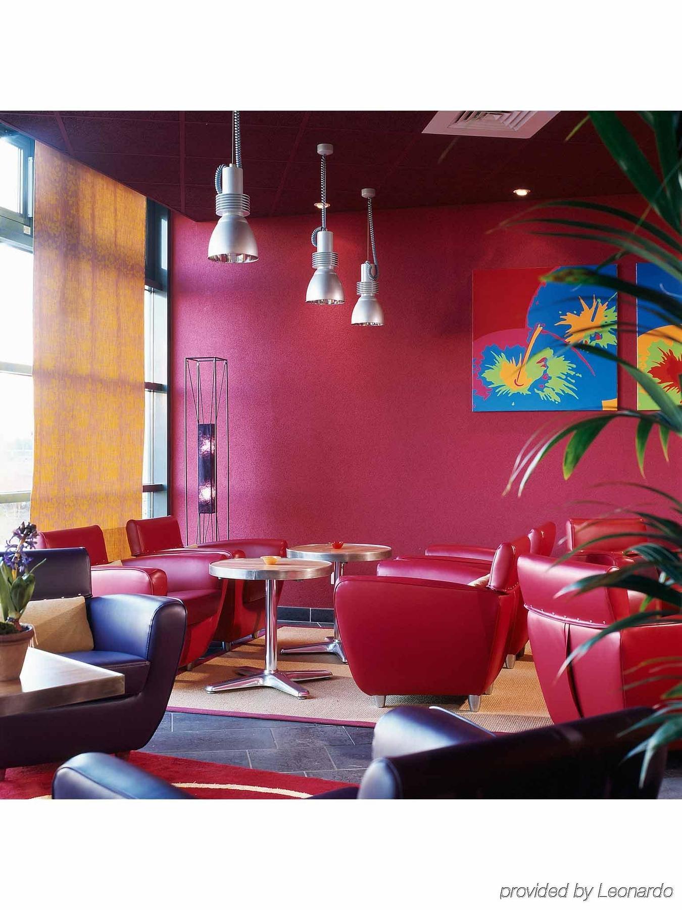 B&B Hotel Rueil-Malmaison Gare Eksteriør billede