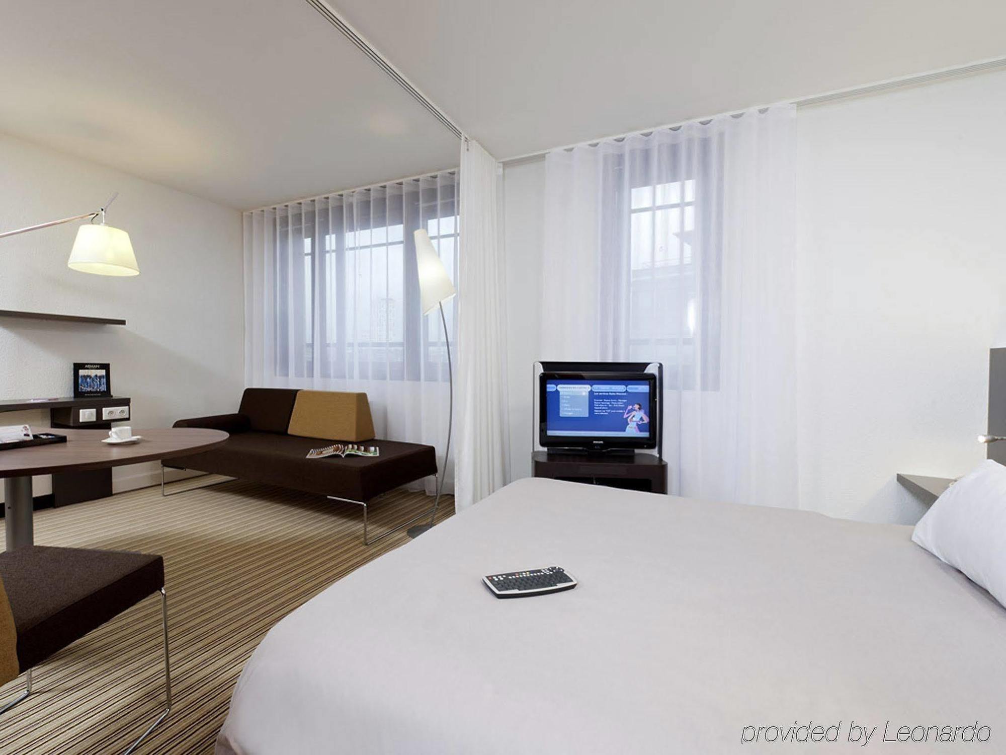 B&B Hotel Rueil-Malmaison Gare Eksteriør billede