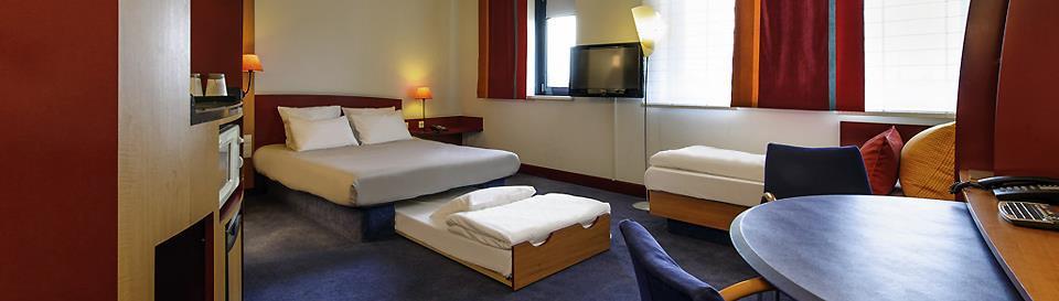 B&B Hotel Rueil-Malmaison Gare Værelse billede