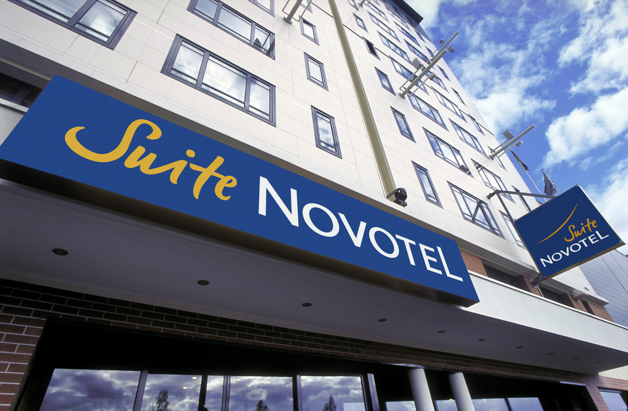 B&B Hotel Rueil-Malmaison Gare Eksteriør billede